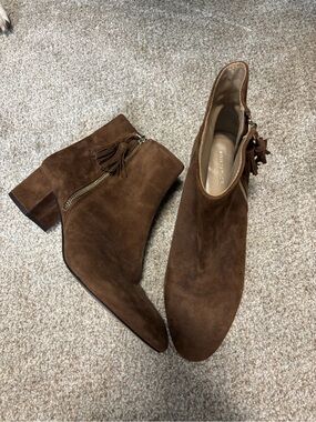 Ann Taylor Brown Suede Tassel Ankle Booties